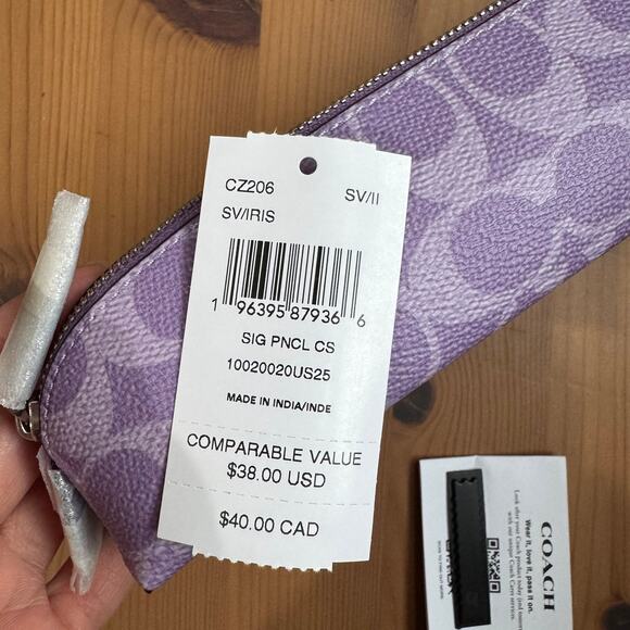 ❤️ Coach Pencil Case In Signature Canvas Color: Silver/Iris - Picture 6 of 7